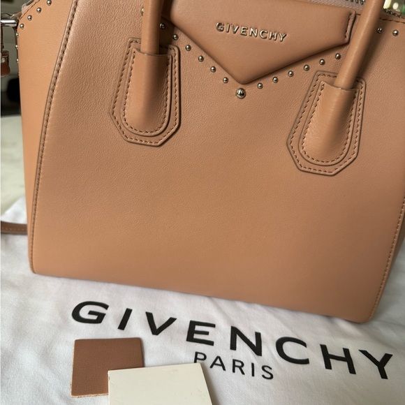 Givenchy Studded Antigona Smooth Calfskin Leather Top Handle Bag - Picture 5 of 14